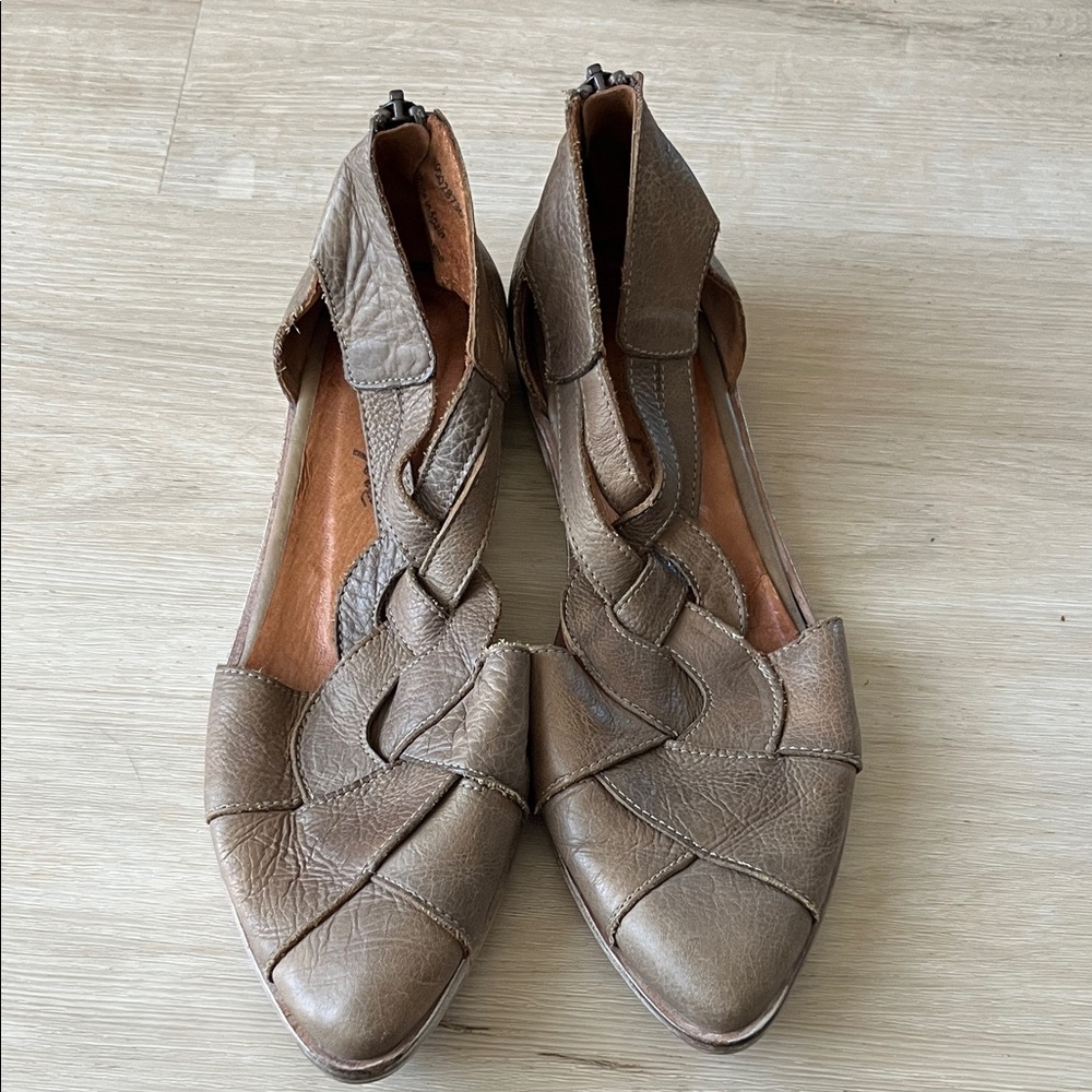 Free People Wonderlust Leather Flats - Picture 2 of 6